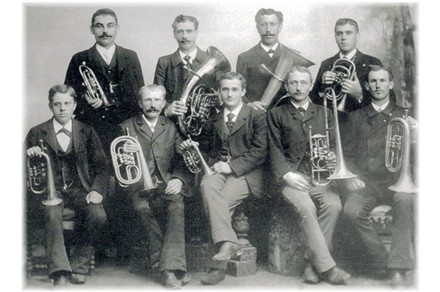 Musikalische Vorfahren um 1900